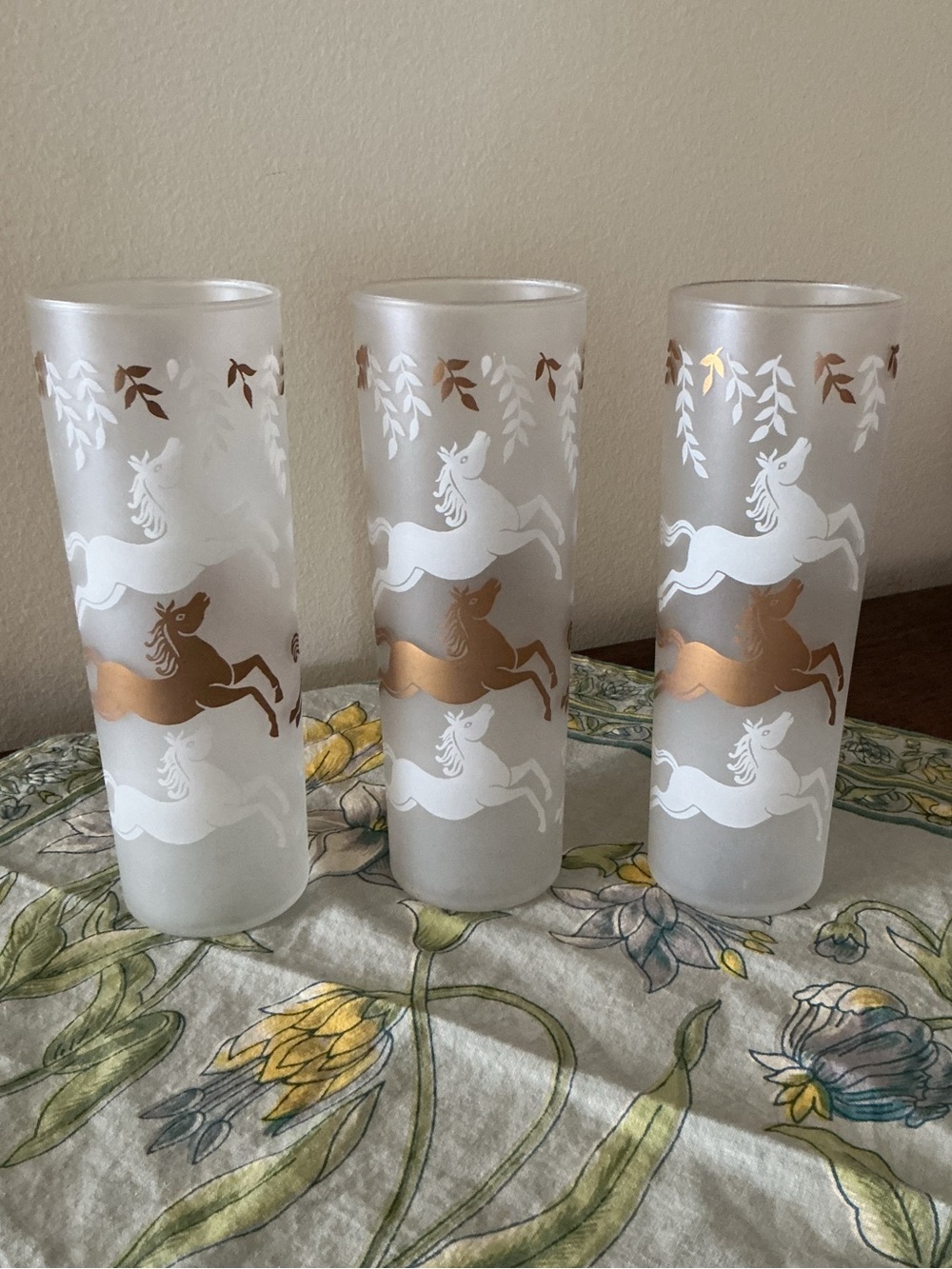 Vintage Libbey Glass Horse Cavalcade Frosted Highball/Tom Collins Set of 3 MCM